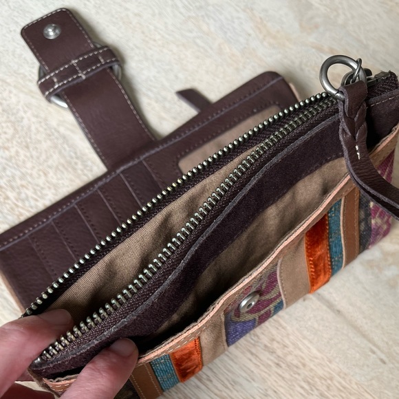FOSSIL brand patchwork leather wallet, stripe fabric suede velvet, never used - Picture 2 of 6